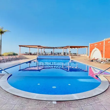 New 66 - Palheiro Village By Ymr בית נופש