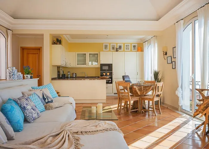 New 66 - Palheiro Village By Ymr Funchal (Madeira)