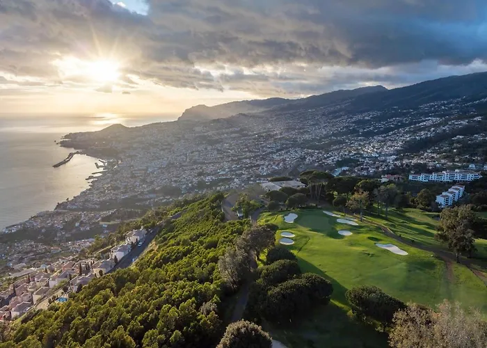 New 66 - Palheiro Village By Ymr Semesterbostad