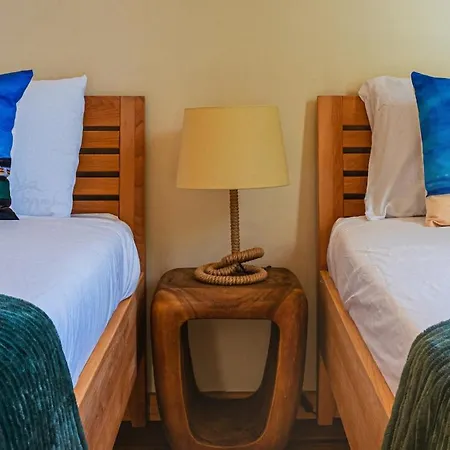 New 66 - Palheiro Village By Ymr * فونشال