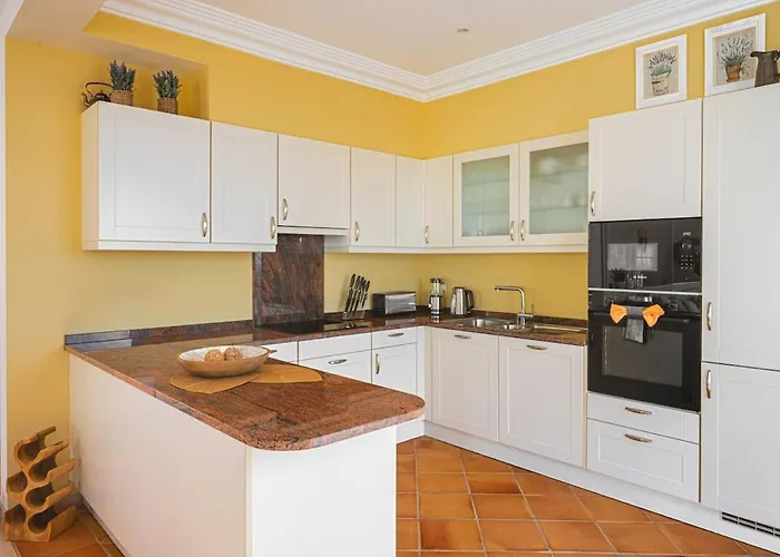 New 66 - Palheiro Village By Ymr فونشال